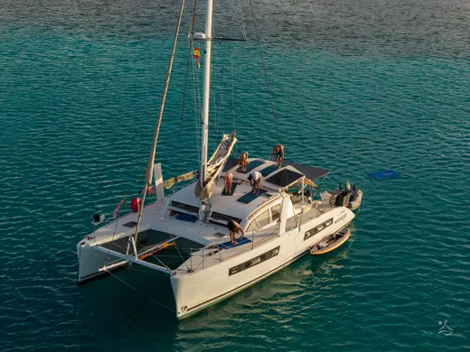 Yoga su un catamarano a San Blas, Panama